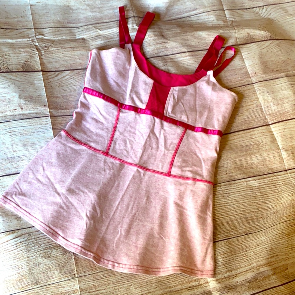 Lululemon pink tank